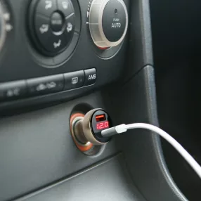   MNC 55025B Autós szivargyújtó adapter Type-C PD és USB aljzattal, gyorstöltéssel - feszültségkijelzéssel - 48W