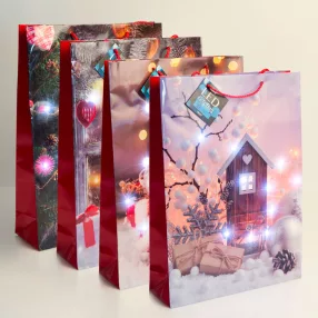   Family 58327 Ajándéktasak - 10 hidegfehér LED, papír - 330 x 102 x 457 mm - 4 féle / csomag