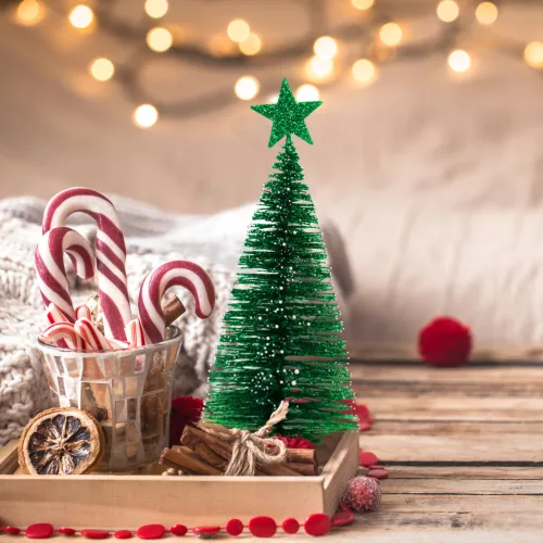 Family 58658 Mini dekor műfenyő - glitteres - 18 cm - 4 szín