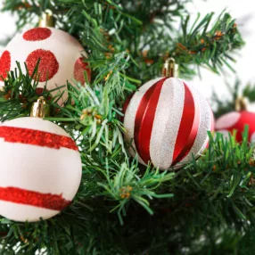   Family 58778 Karácsonyfadísz szett - piros / fehér - 24 db / szett