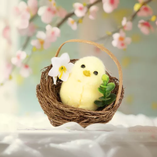CMK-7862 Húsvéti dekoráció - csibe fészekben - 7,5 x 7,5 cm