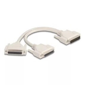   Delock Y osztott kábeles adapter D-Sub 25 tűs apa - 2 x D-Sub 25 tűs anya csavarokkal 30 cm (DL-65959)