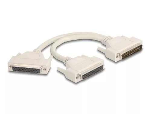 Delock Y osztott kábeles adapter D-Sub 50 tűs apa - 2 x D-Sub 50 tűs anya csavarokkal 30 cm (DL-67170)