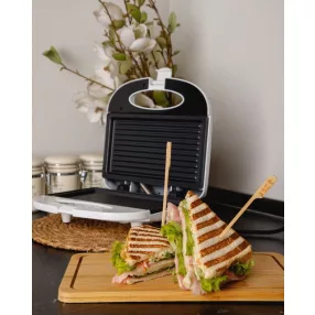 Girmi TS03 szendvics sütő, 750W